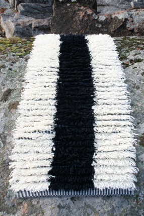Acoustic blankets and wall decoration "Line". Hand knot. Shape and design by Elisabeth Johansson.